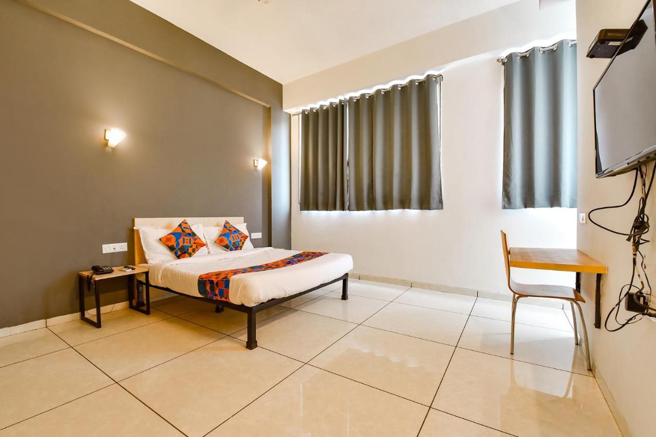 Fabhotel Kaviya - Bopal Ahmedabad Exterior photo